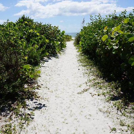 Gulf Breeze Cottages Sanibel Buitenkant foto