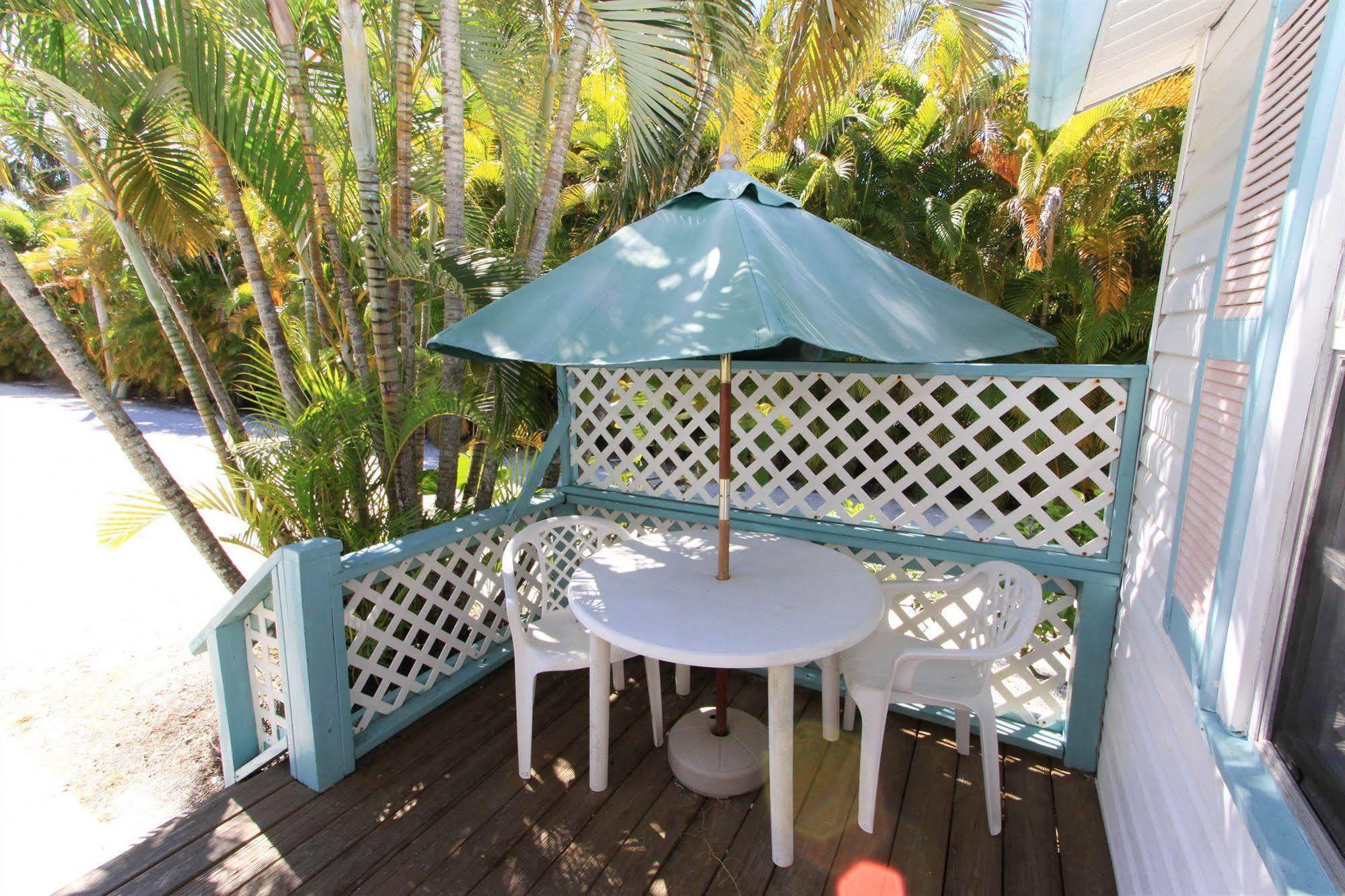 Gulf Breeze Cottages Sanibel Buitenkant foto